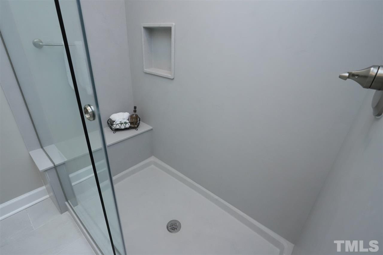 4101 Stranaver Place Raleigh, NC 27612 - Photo 18 of 27