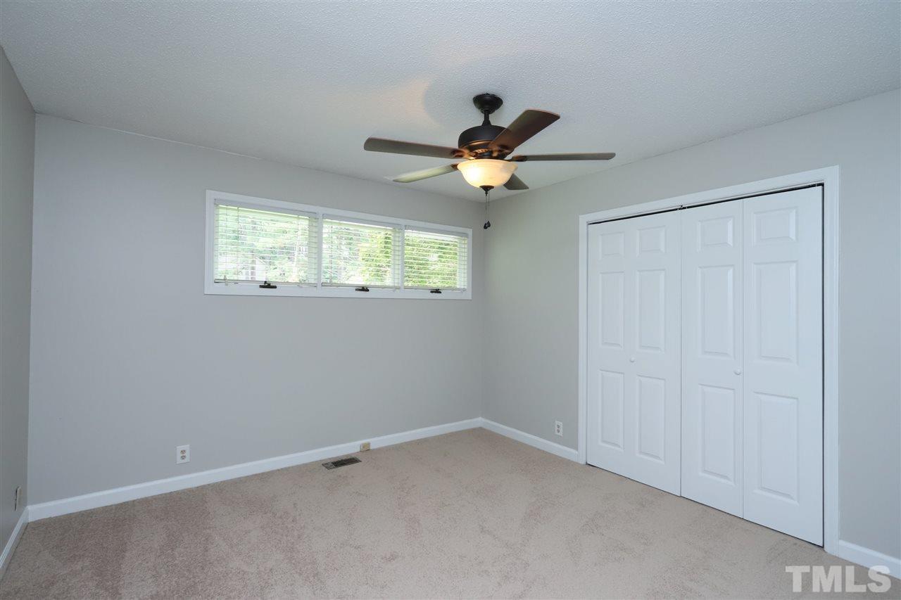 4101 Stranaver Place Raleigh, NC 27612 - Photo 20 of 27