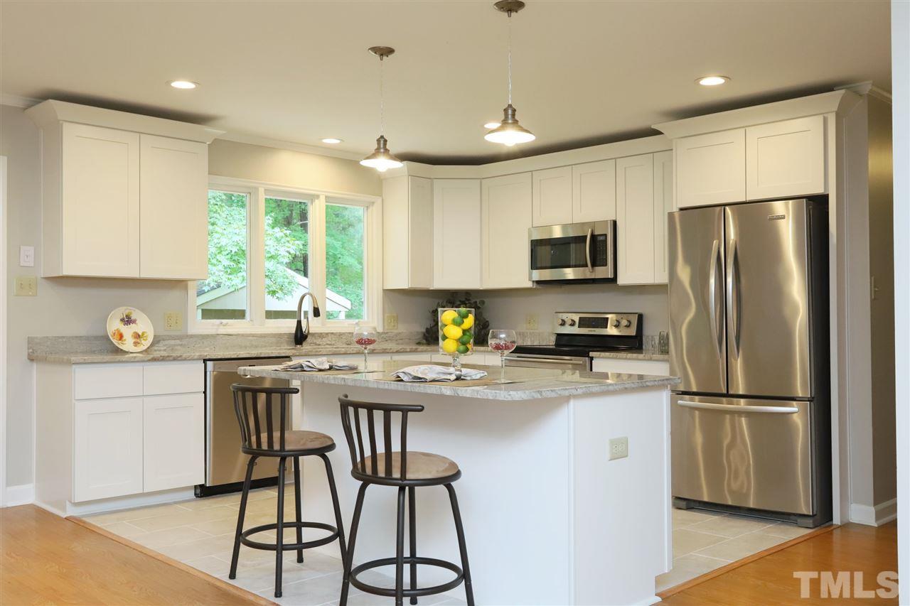4101 Stranaver Place Raleigh, NC 27612 - Photo 9 of 27