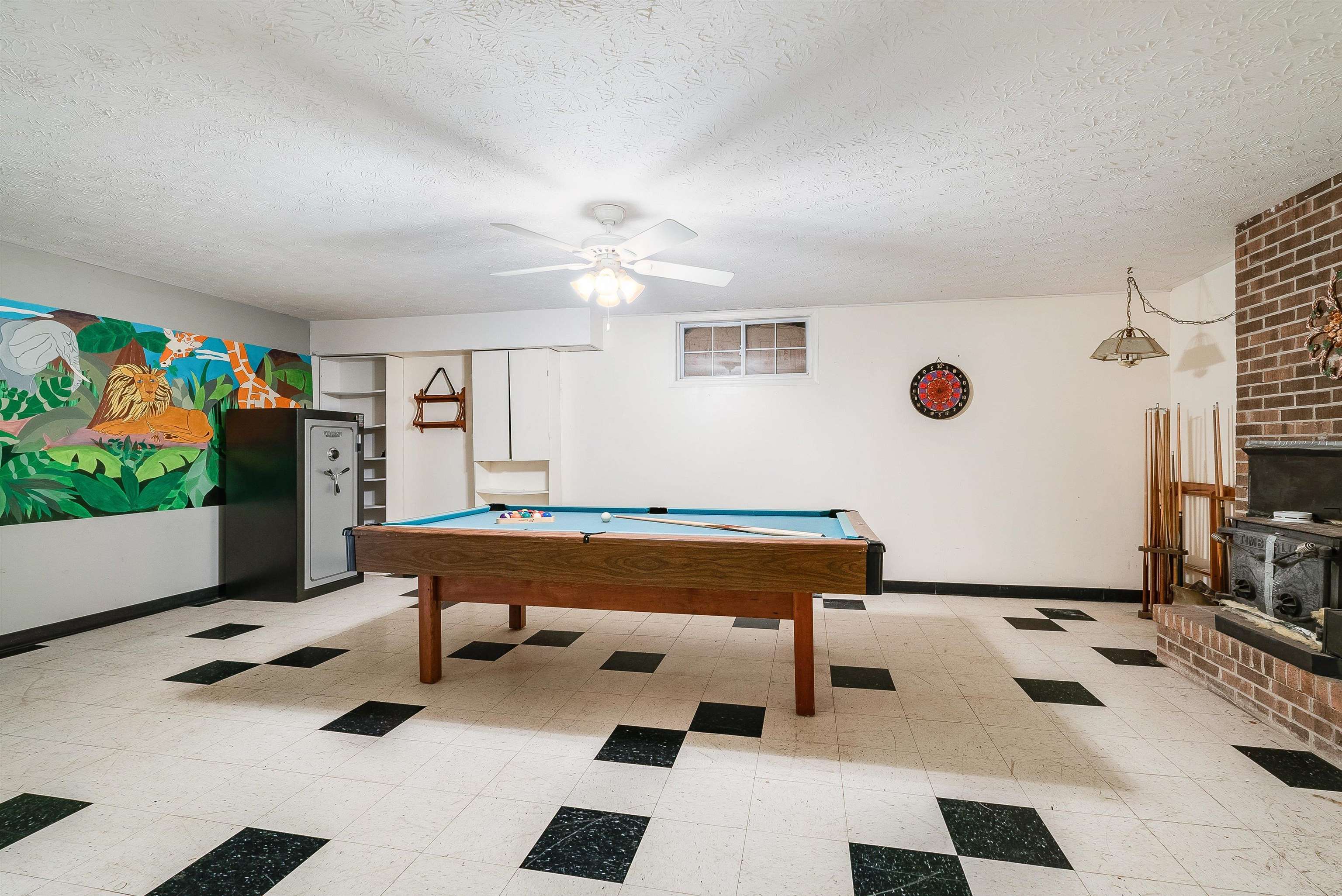 1577 Dam Town Road Fort Defiance, VA 24437 - Photo 30 of 68 a room with furniture pool table and windows