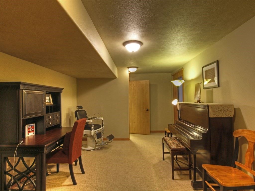 706 Erica Court Spokane, WA 99208 - Photo 17 of 20 Gallery Image 17