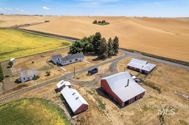 $650,000 | 1044 Martinson Road, Moscow, ID 83843