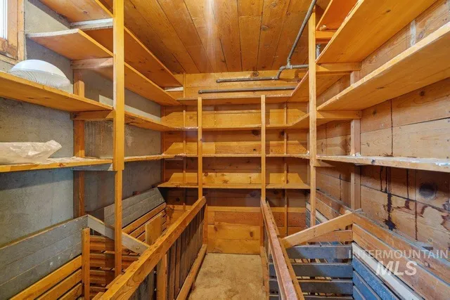 $650,000 | 1044 Martinson Road, Moscow, ID 83843