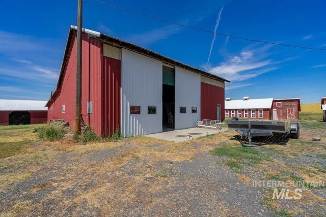 $650,000 | 1044 Martinson Road, Moscow, ID 83843