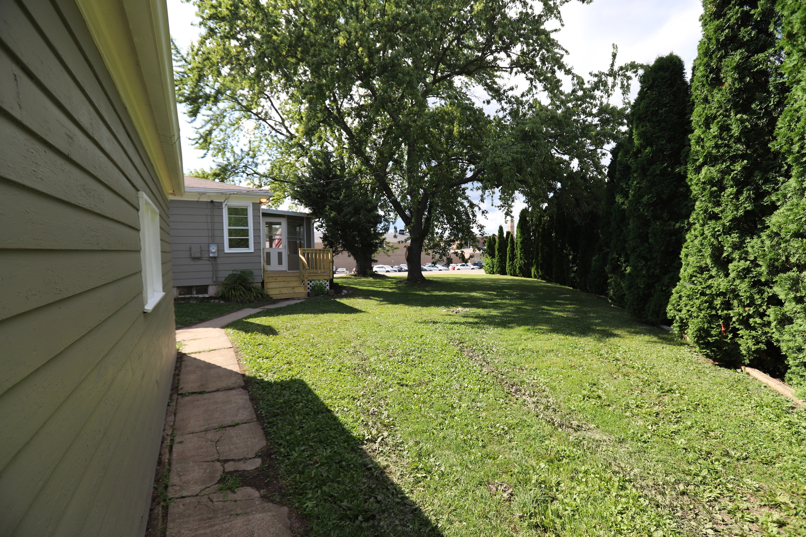 1103 Garfield Road Harvard, IL 60033 - Photo 22 of 28 a view of a backyard with green space