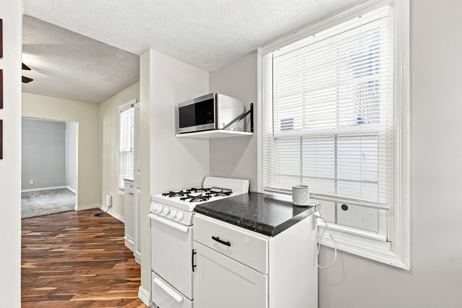 2335 33rd Street Moline, IL 61265 - Photo 10 of 17 Gallery Image 10