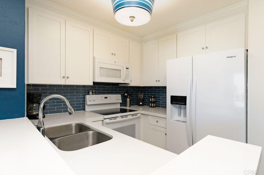 999 North Pacific Street, Unit E205 Oceanside, CA 92054 - Photo 9 of 47