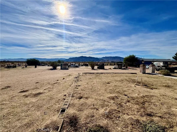 $275,000 | 44823 Silver Valley Road, Newberry Springs, CA 92365