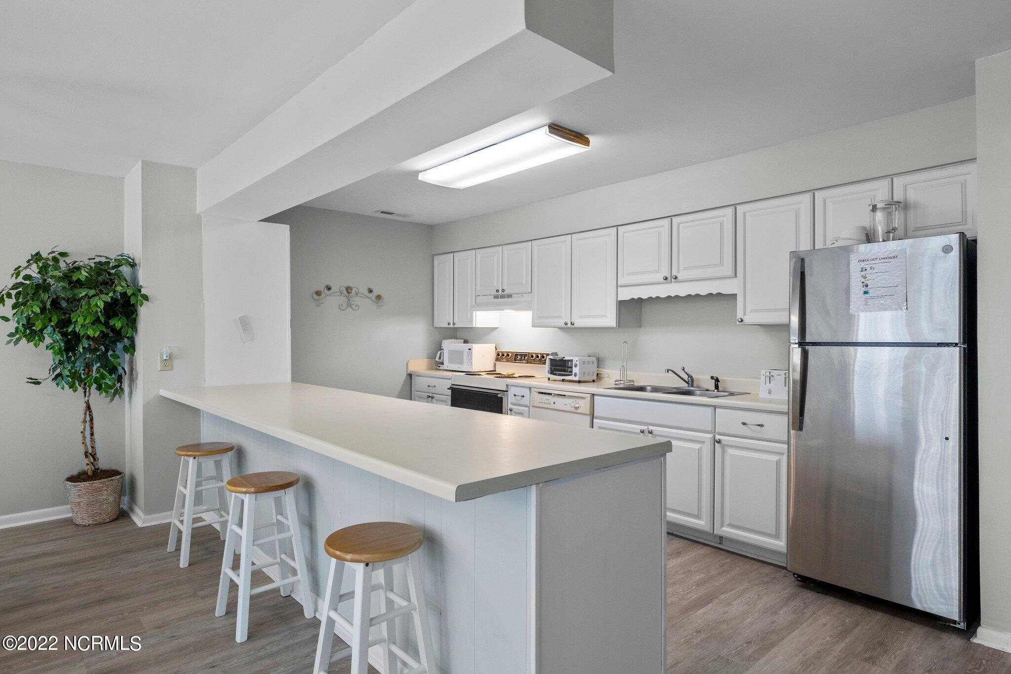 855 Salter Path Road, Unit 110 Atlantic Beach, NC 28512 - Photo 26 of 50 37-web-or-mls-_S3A7762