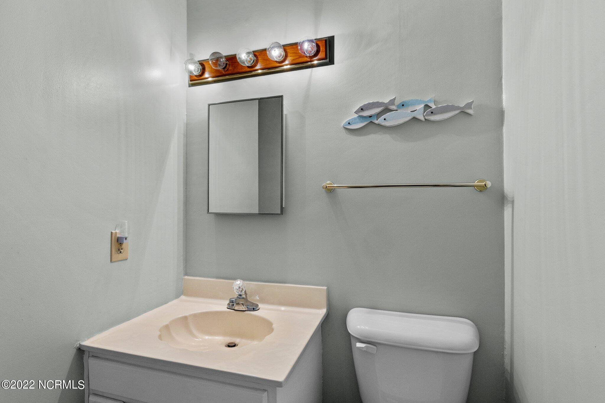 855 Salter Path Road, Unit 110 Atlantic Beach, NC 28512 - Photo 32 of 50 42-web-or-mls-_S3A7795