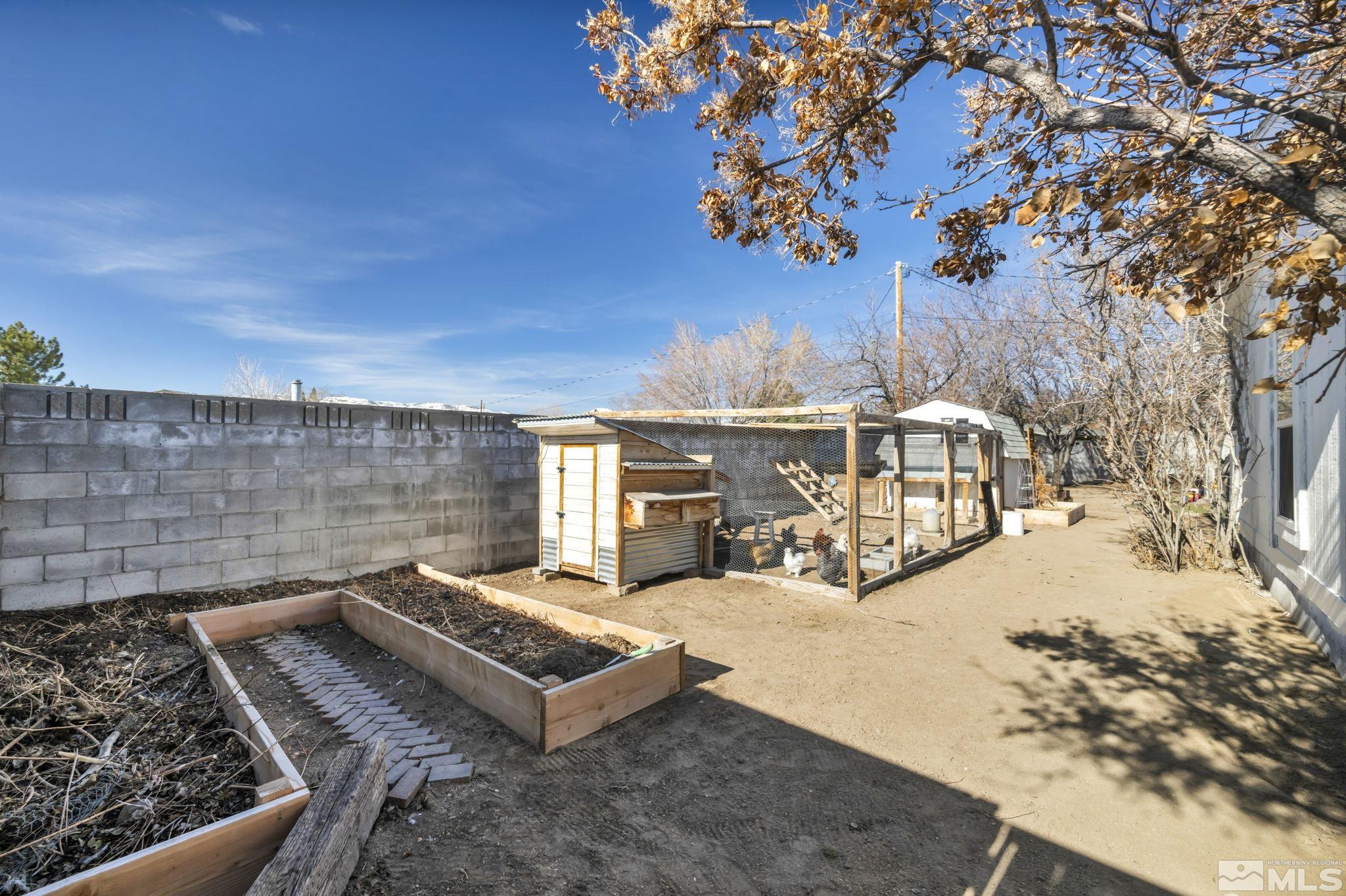 17345 Sunbird Lane Reno, NV 89508 - Photo 35 of 40 a view of a chairs and tables in the patio