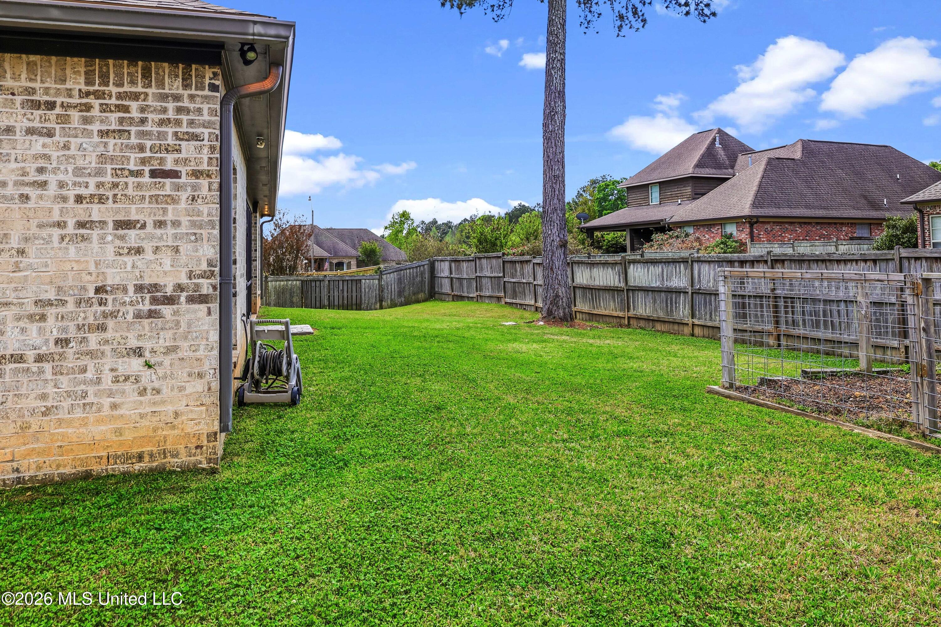 211 Wellington Way Brandon, MS 39047 - Photo 38 of 41 10D0A1261