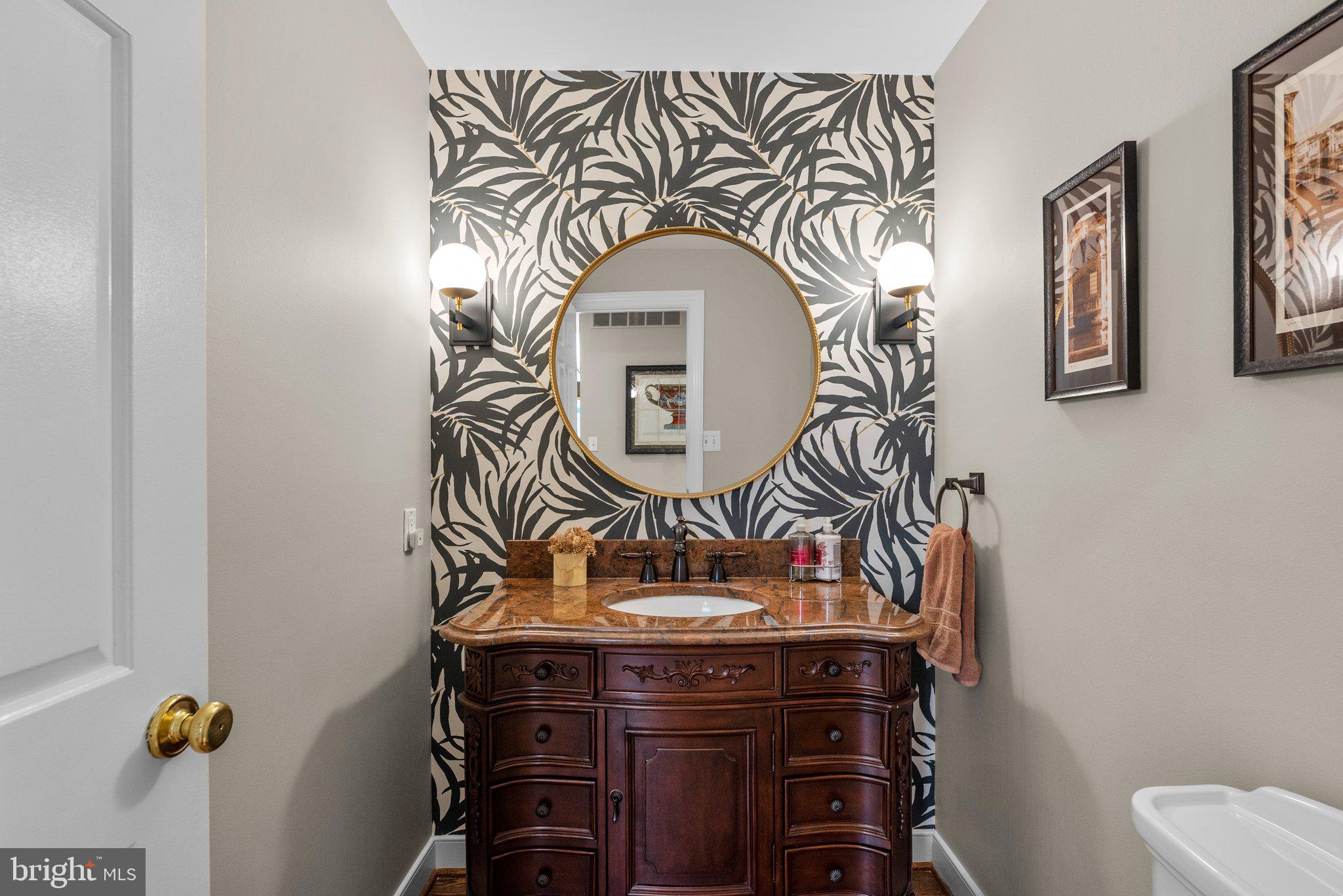 13791 Lakeside Drive Clarksville, MD 21029 - Photo 30 of 90 Powder Room