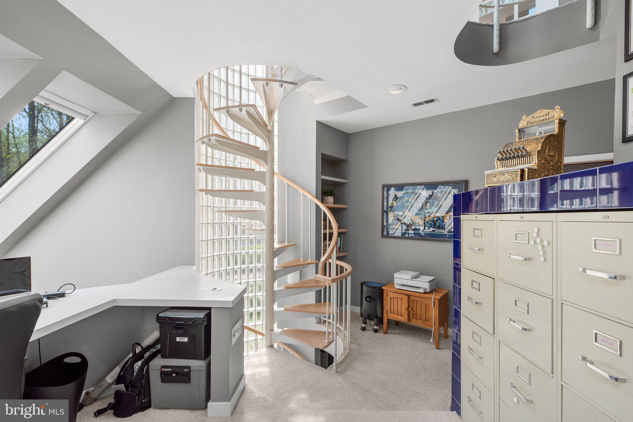 13791 Lakeside Drive Clarksville, MD 21029 - Photo 34 of 90 Spiral staircase from Bedroom level -Lower Level