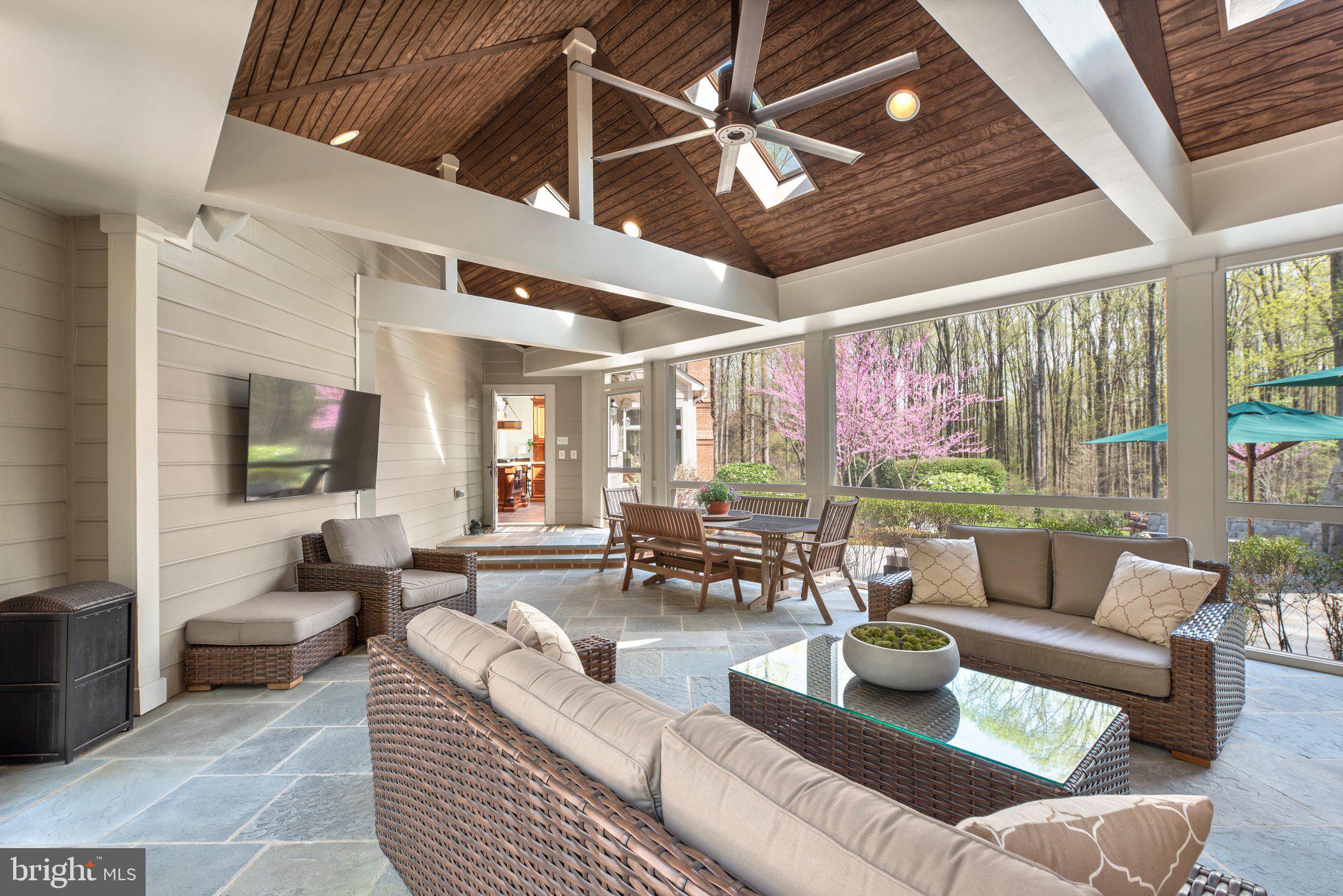 13791 Lakeside Drive Clarksville, MD 21029 - Photo 37 of 90 a living room with furniture and a large window