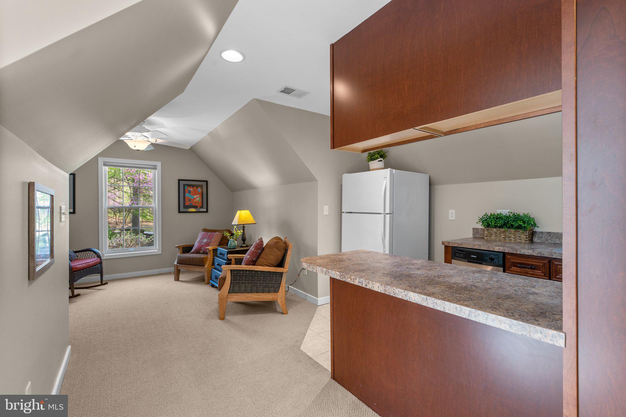 13791 Lakeside Drive Clarksville, MD 21029 - Photo 60 of 90 Living room
