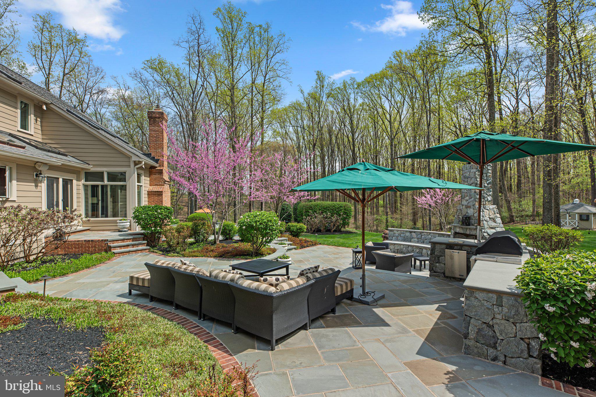 13791 Lakeside Drive Clarksville, MD 21029 - Photo 81 of 90 a view of a backyard with sitting area and furniture