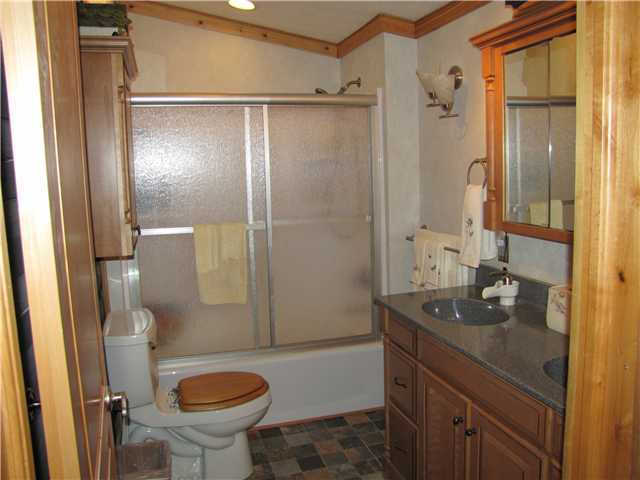 1699 Brighton Road London, OH 43140 - Photo 11 of 21