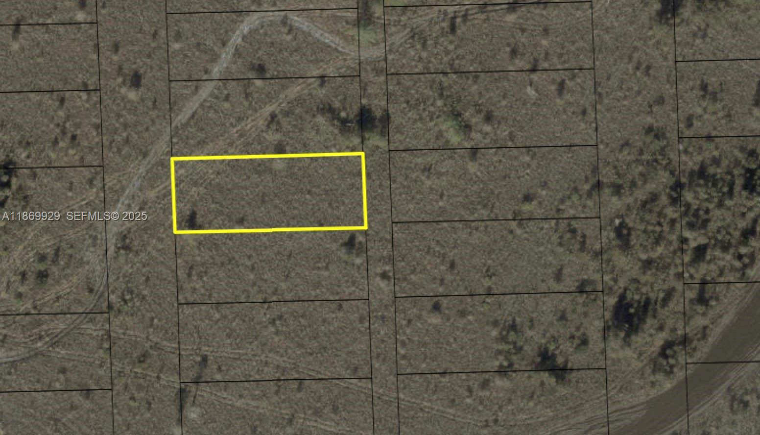 0 Th Miami, FL 33185 - Photo 2 of 2 a bathroom with a shower