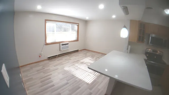 a view of livingroom with furniture