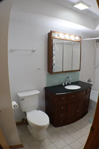 $1,500 | 1130 Dunlop Avenue, Unit 2C, Forest Park, IL 60130