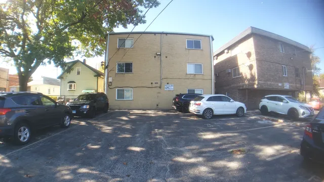 $1,500 | 1130 Dunlop Avenue, Unit 2C, Forest Park, IL 60130