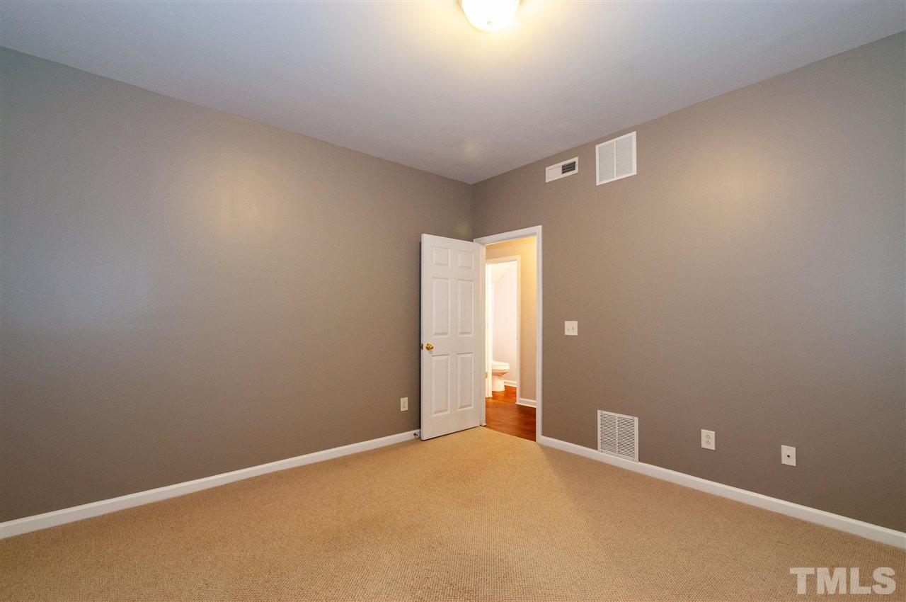 7243 Galon Glen Road Raleigh, NC 27613 - Photo 21 of 29
