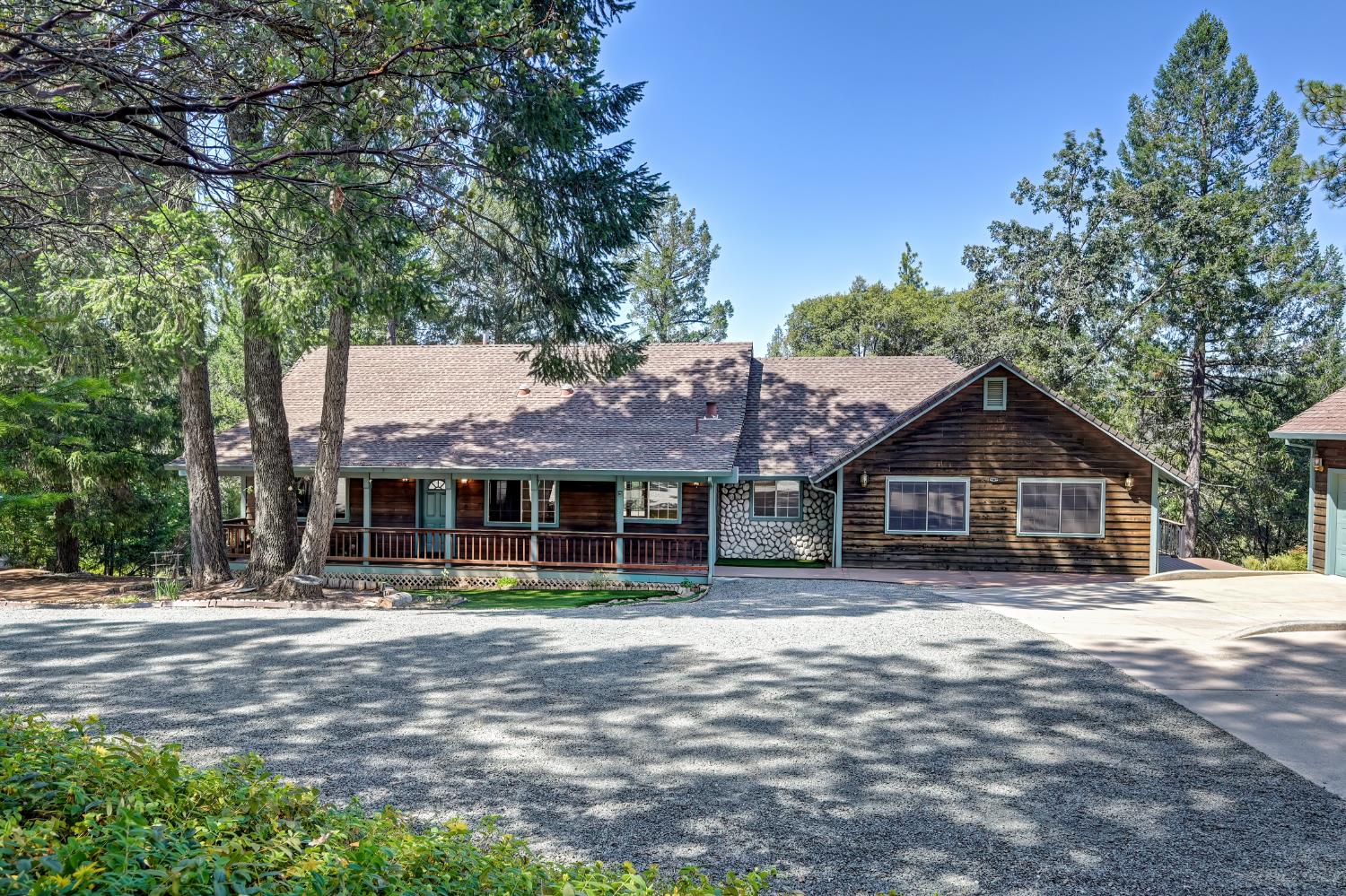 25990 Ridgeview Court Colfax, CA 95713 - Photo 4 of 64