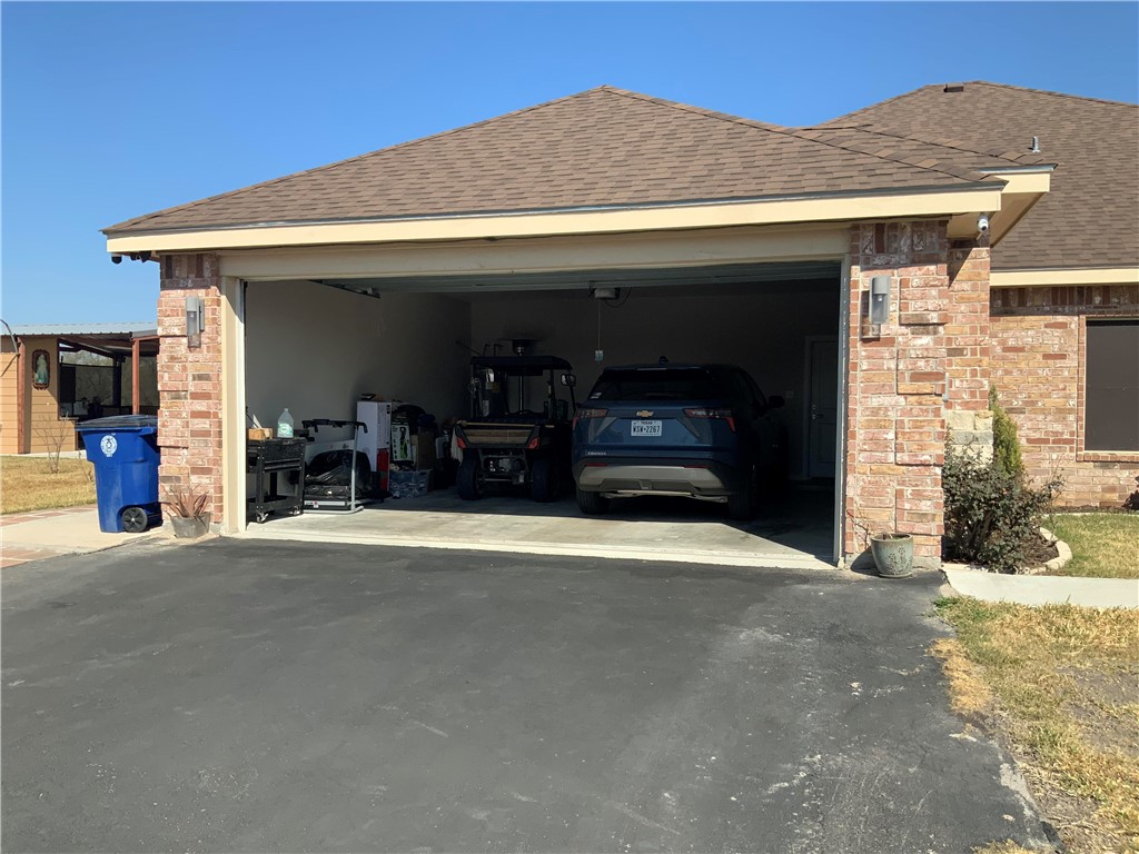 894 County Road 465 Alice, TX 78332 - Photo 6 of 36