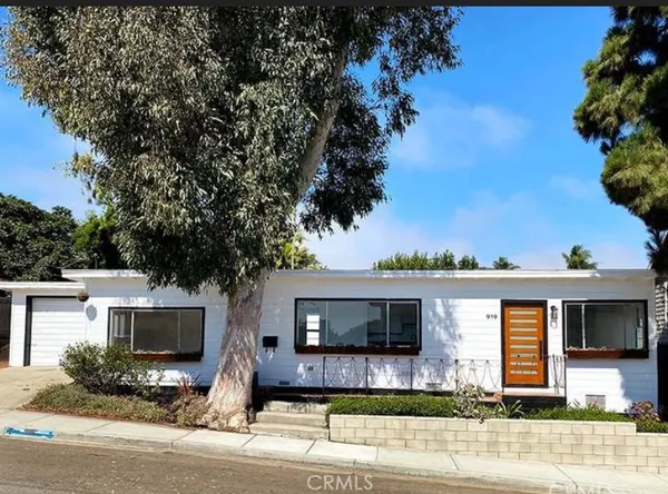 $6,300 | 919 North Herrin Street, Manhattan Beach, CA 90266
