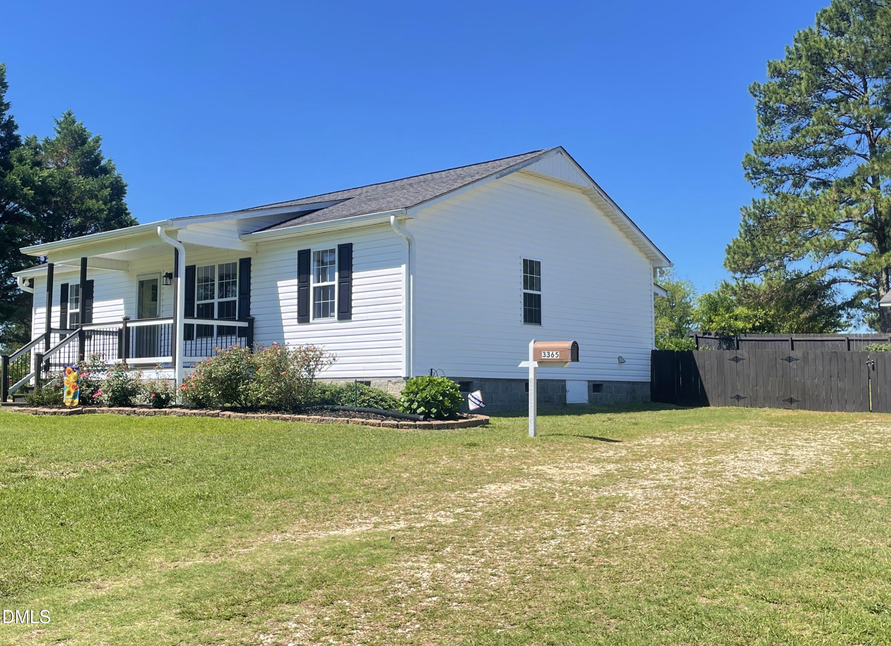 3365 Johnston County Road Angier, NC 27501 - Photo 3 of 44