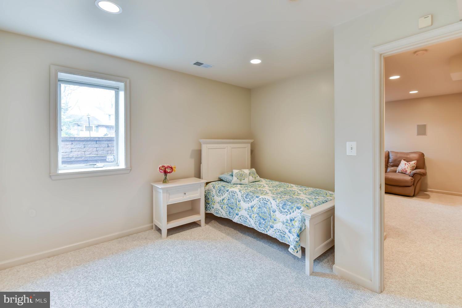 7810 Falstaff Road McLean, VA 22102 - Photo 24 of 30 Bedroom 5, Au-pair suite, Lower level