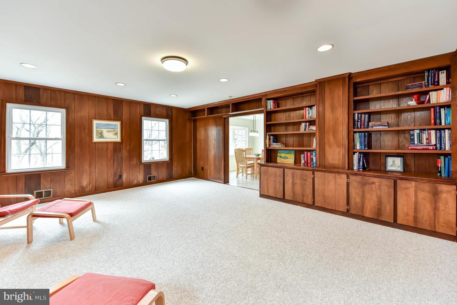7810 Falstaff Road McLean, VA 22102 - Photo 10 of 30 Family Room