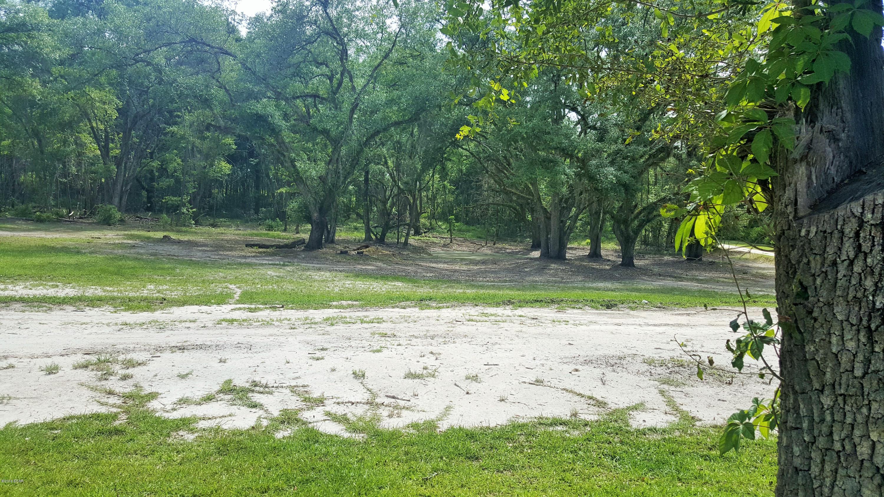 5172 Baxter Road Malone, FL 32445 - Photo 29 of 46 Gallery Image 29