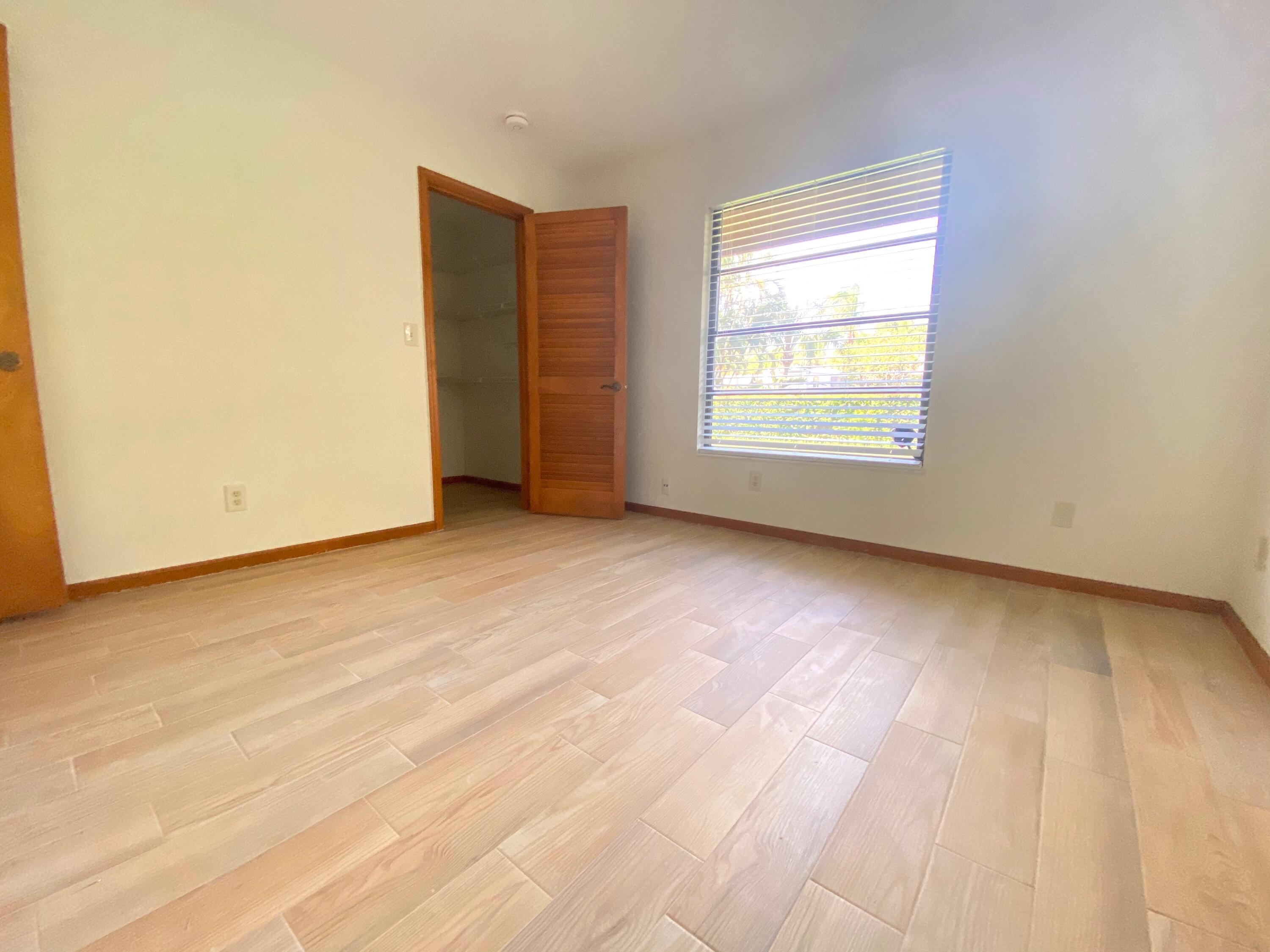 5585 Pennock Point Road Jupiter, FL 33458 - Photo 15 of 21 guest room