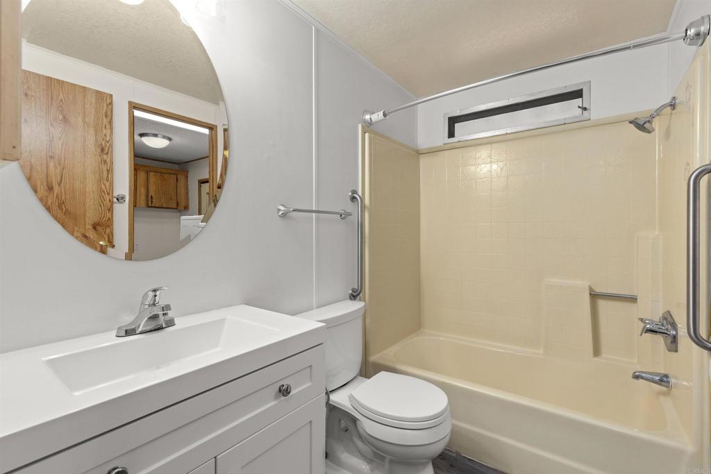 909 Richland Road, Unit 4 San Marcos, CA 92069 - Photo 24 of 37