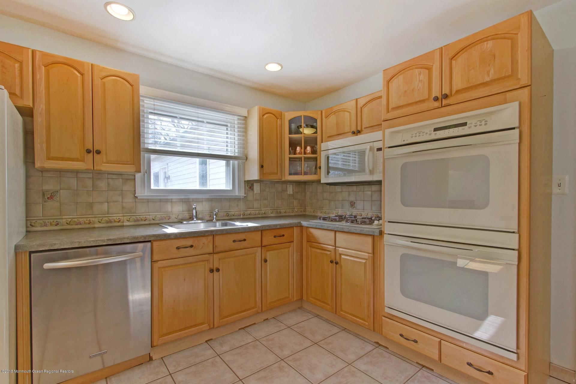 155 Pinckney Road Little Silver, NJ 07739 - Photo 9 of 43 007-261368-IMG_9542_5999177