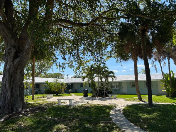 $1,500 | 3801 Northeast 22nd Terrace, Unit 5, Lighthouse Point, FL 33064
