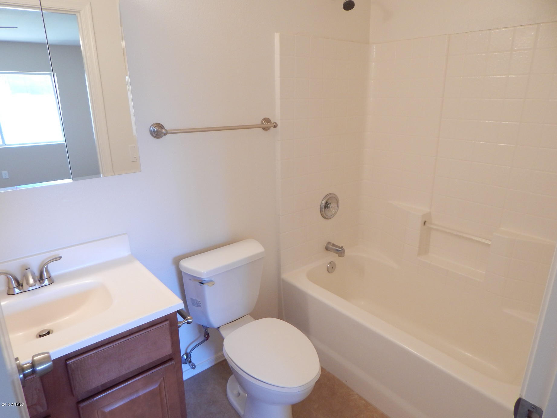 3721 West Calavar Road Phoenix, AZ 85053 - Photo 21 of 24 Mbath