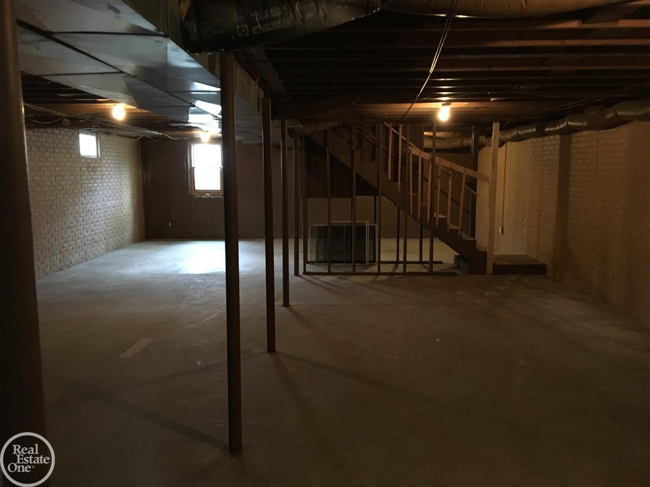 2711 Michigan Road Port Huron, MI 48060 - Photo 31 of 31