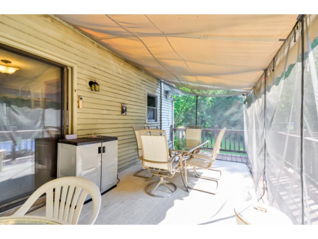 15 Meadowbrook Road Derry, NH 03038 - Photo 18 of 31