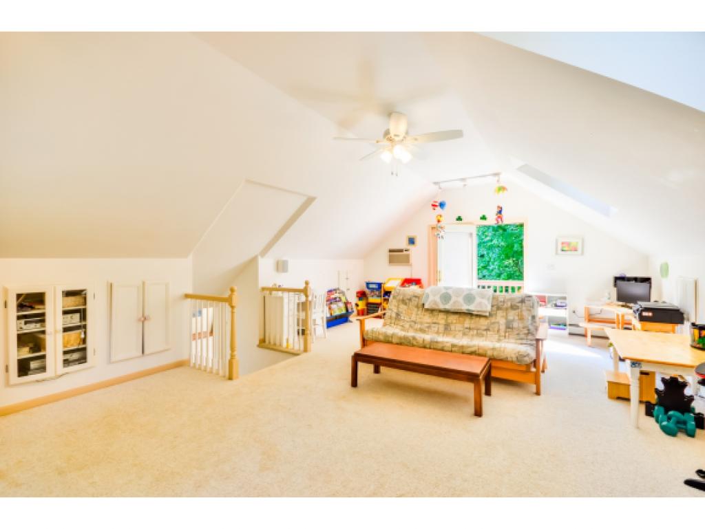 15 Meadowbrook Road Derry, NH 03038 - Photo 25 of 31