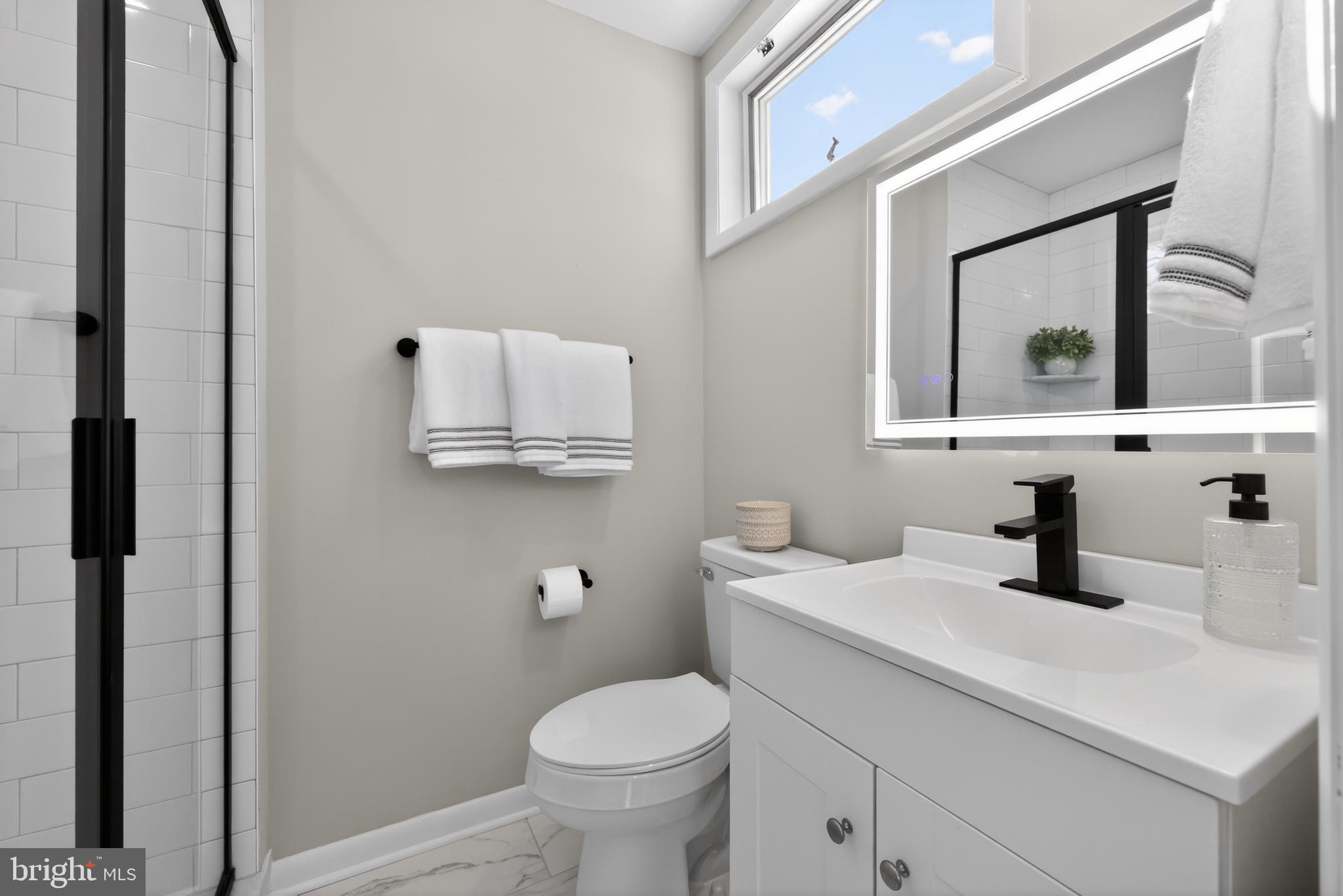 516 Beatty Road Springfield, PA 19064 - Photo 21 of 36 Primary Bathroom