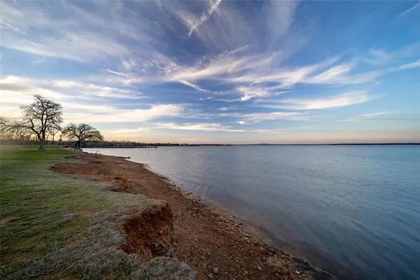$340,000 | 500 Water's Edge Drive, Unit 214, Lake Dallas, TX 75065