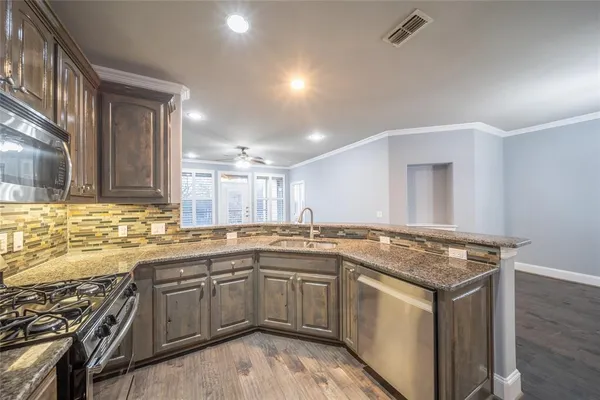 $340,000 | 500 Water's Edge Drive, Unit 214, Lake Dallas, TX 75065