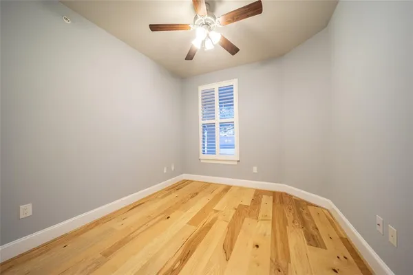 $340,000 | 500 Water's Edge Drive, Unit 214, Lake Dallas, TX 75065