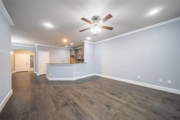 $340,000 | 500 Water's Edge Drive, Unit 214, Lake Dallas, TX 75065