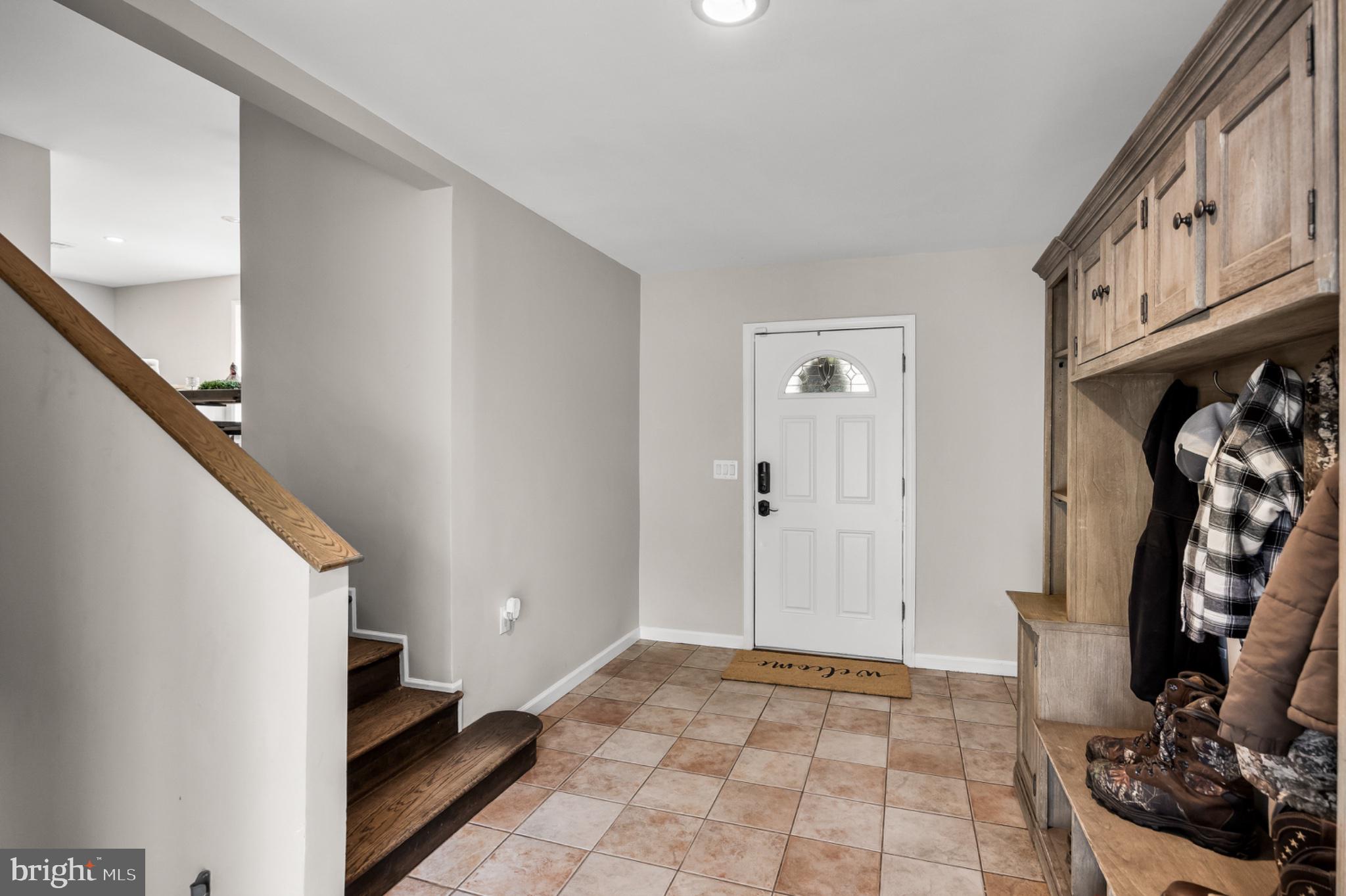 37 Hawkin Road Medford, NJ 08055 - Photo 4 of 54 Welcoming entryway with charm.