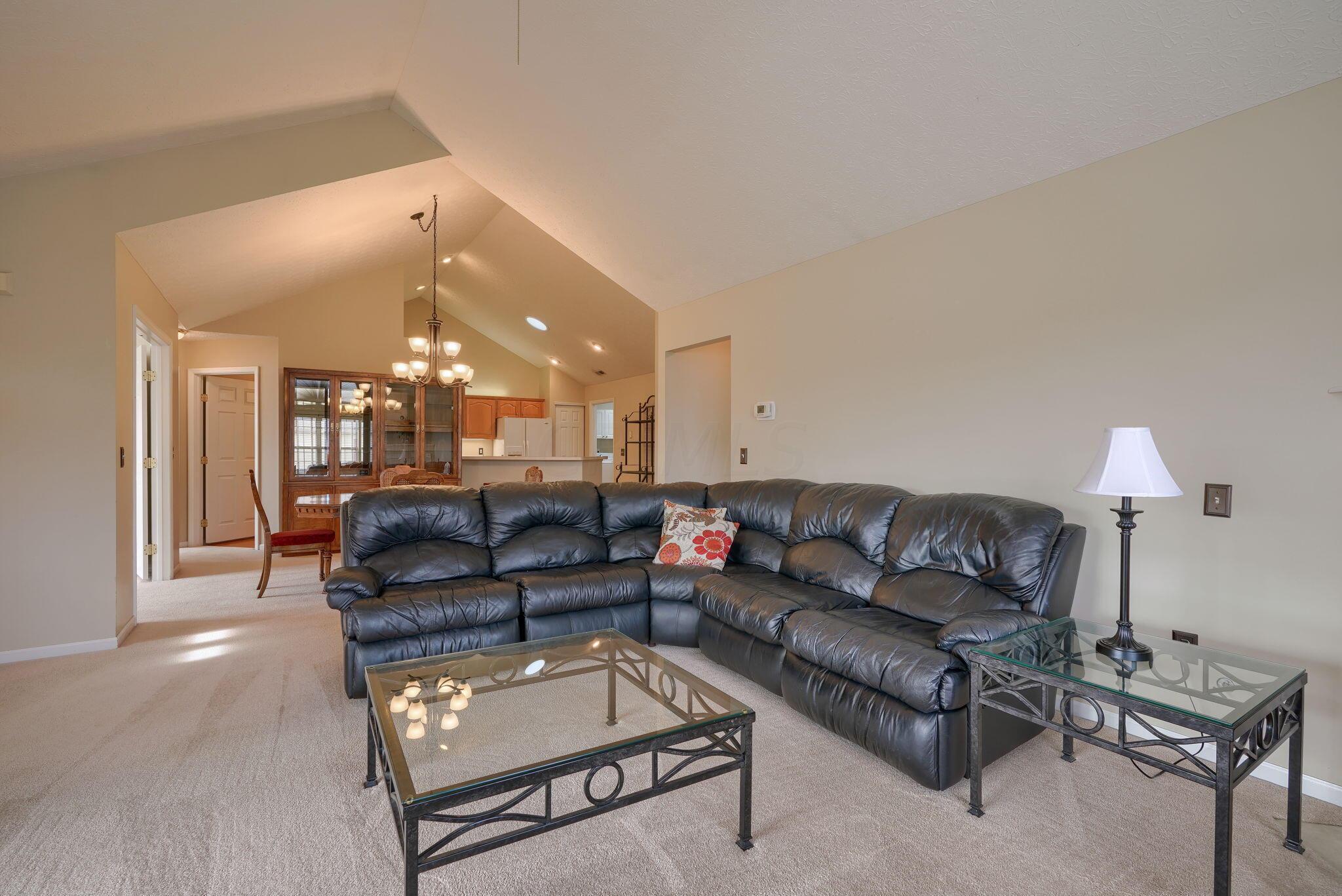 3725 Stoneway Point Powell, OH 43065 - Photo 11 of 54 3725 Stoneway Pt (50)