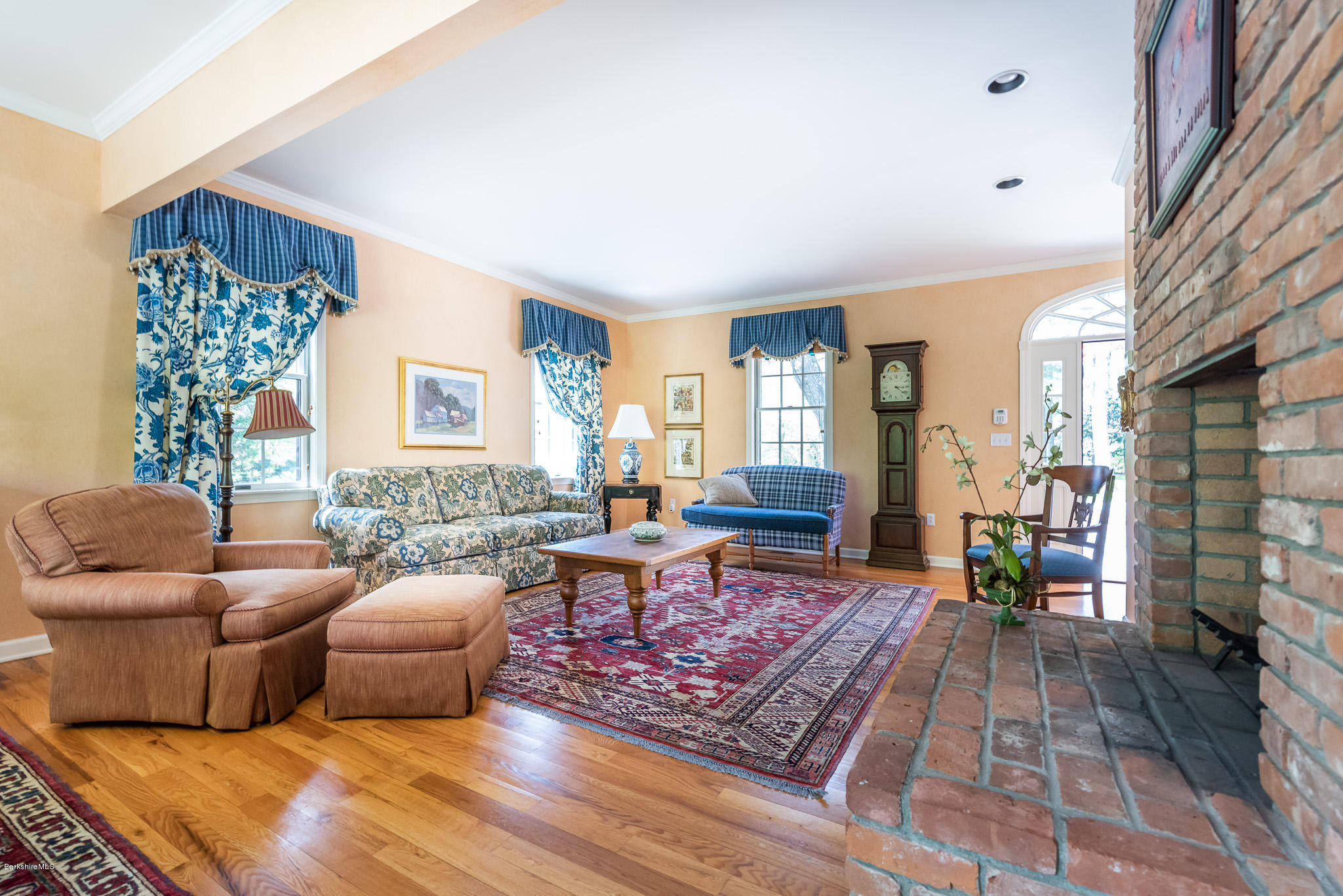 4 Sawmill Road Stockbridge, MA 01262 - Photo 7 of 33 Living Room